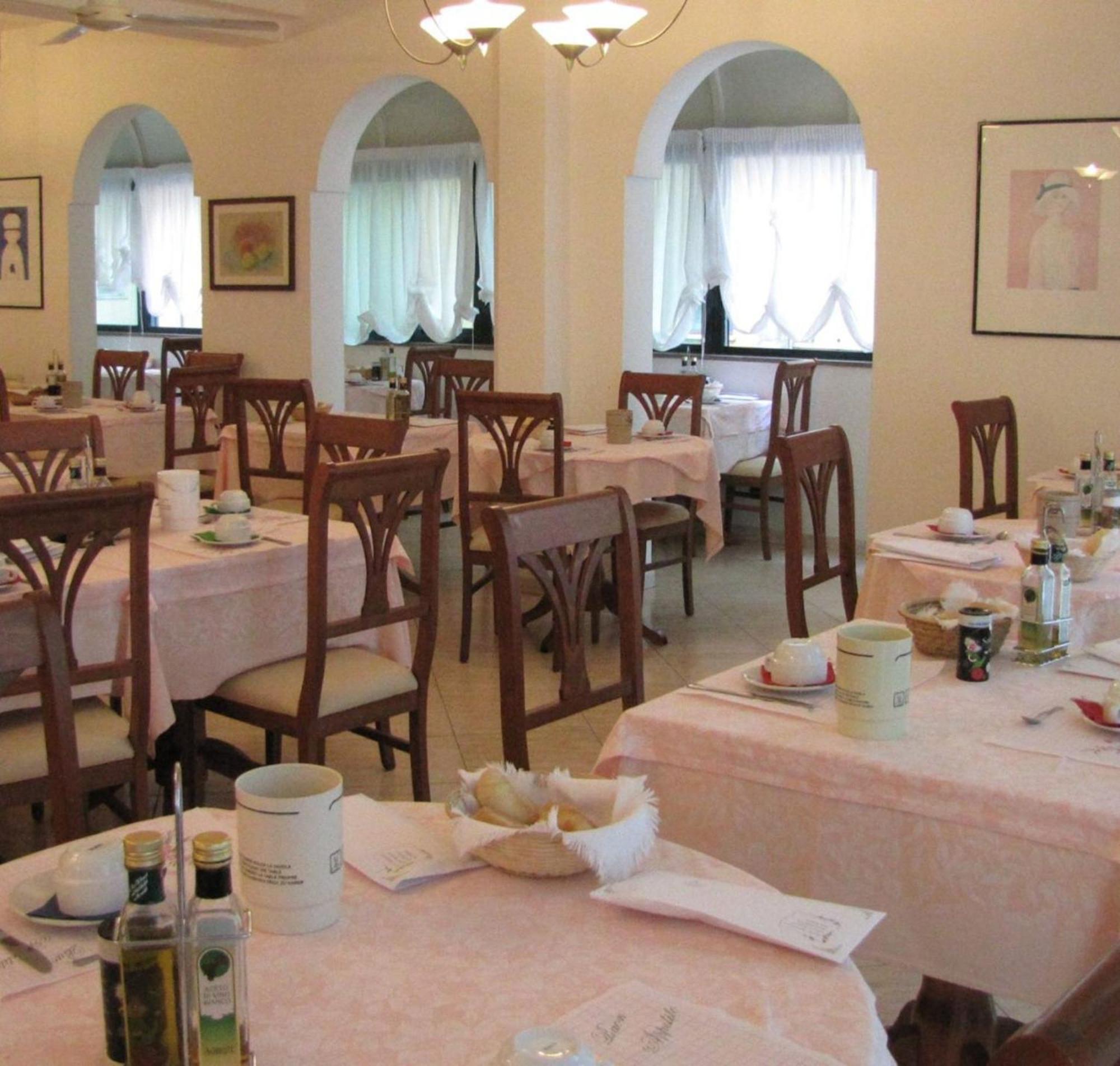 Hotel Caruso ريميني المظهر الخارجي الصورة