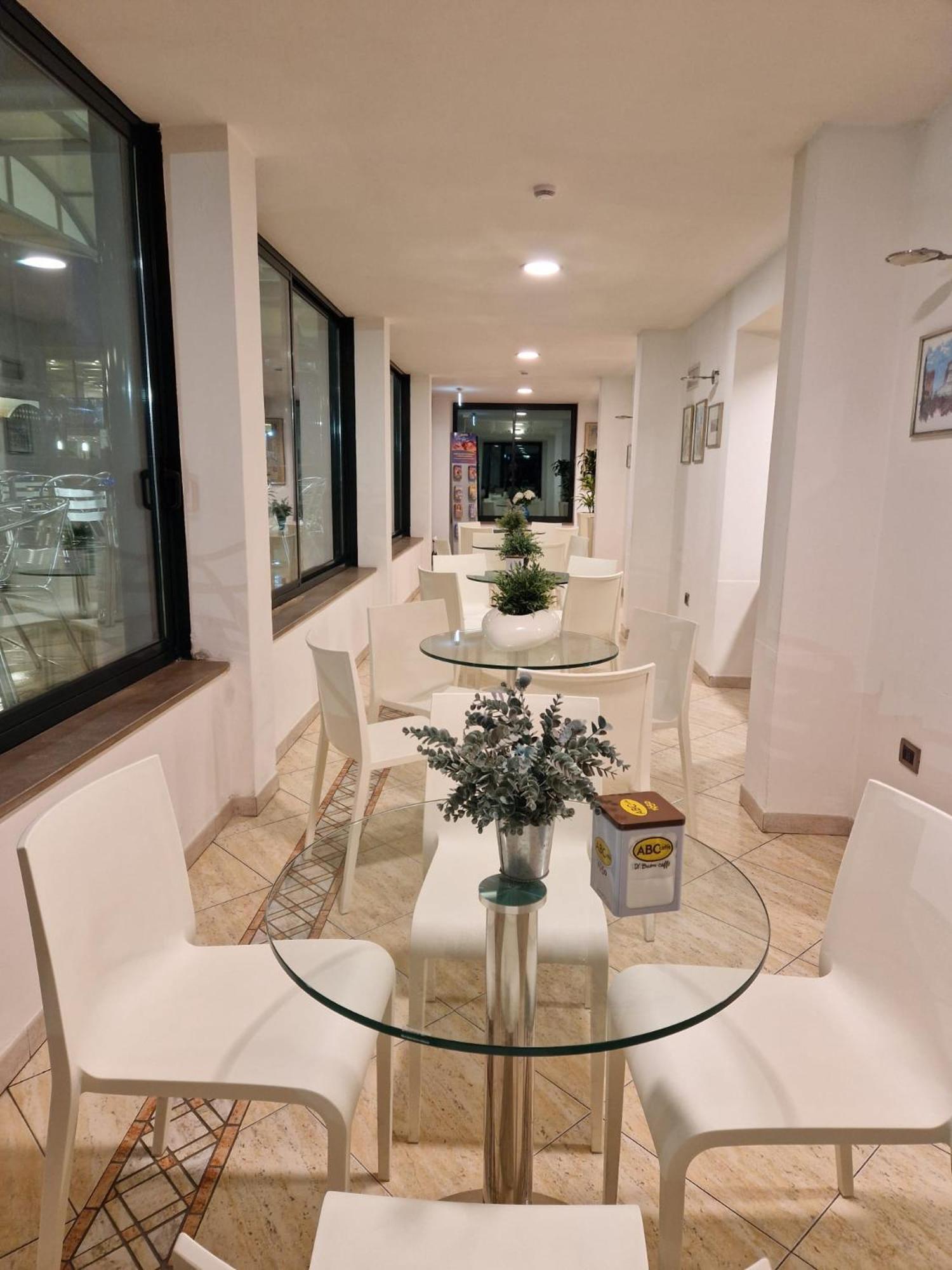 Hotel Caruso ريميني المظهر الخارجي الصورة