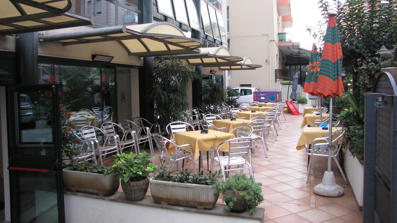 Hotel Caruso ريميني المظهر الخارجي الصورة